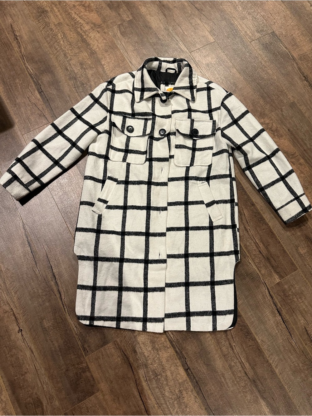 Classic Black & White Windowpane women’s shacket lined